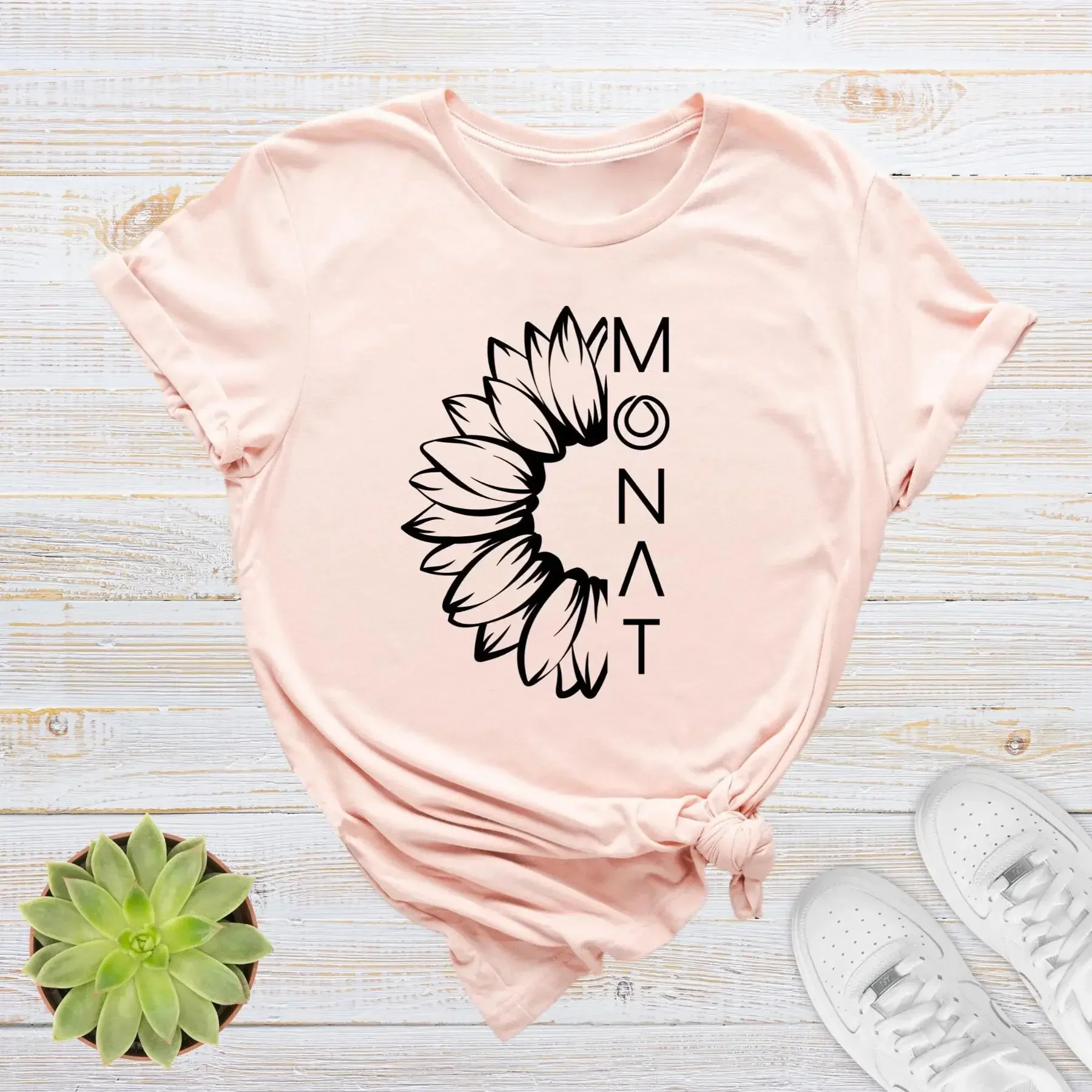 قميص MonaT بشعار Sunflower Hai - مراجعة Hair Care Logo وسعره