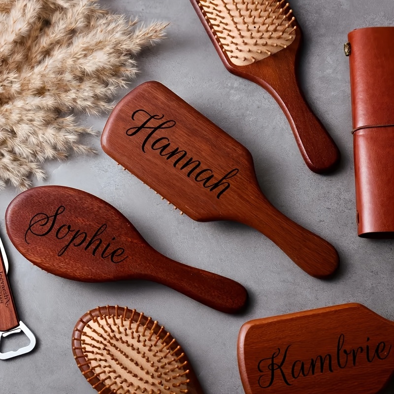 مشط شعر من خشب الصندل ذو اسم م - مراجعة Hair Care Gift وسعره